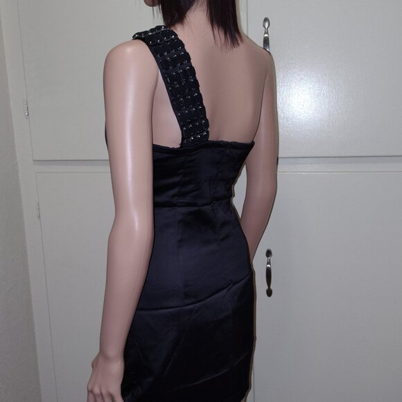 Rachael G One-Strap Satin Dress. Black Color. Size M - Picture 4 of 15